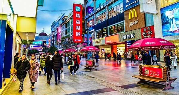 8 Tips Help You to Bargain When Shopping In China