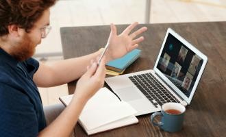 Instructional Methods for Managing Online English Class